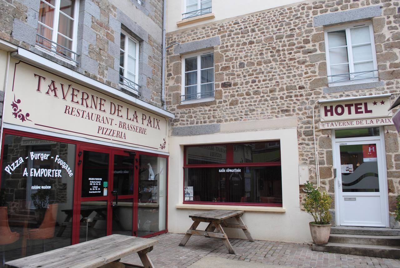 Taverne De La Paix La Ferte-Mace Екстер'єр фото